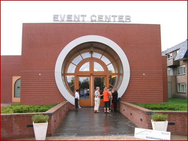 event_center_entree_day.jpg